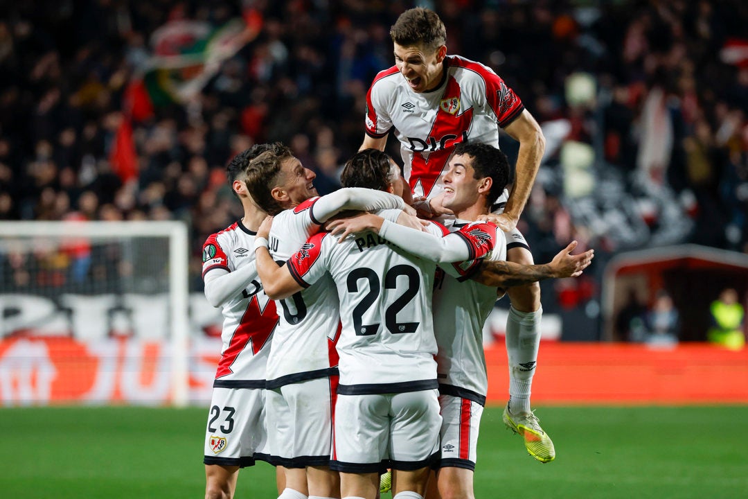 El Rayo celebra con un festín ante el Drita su pase a octavos El Rayo celebra con un festín ante el Drita su pase a octavos