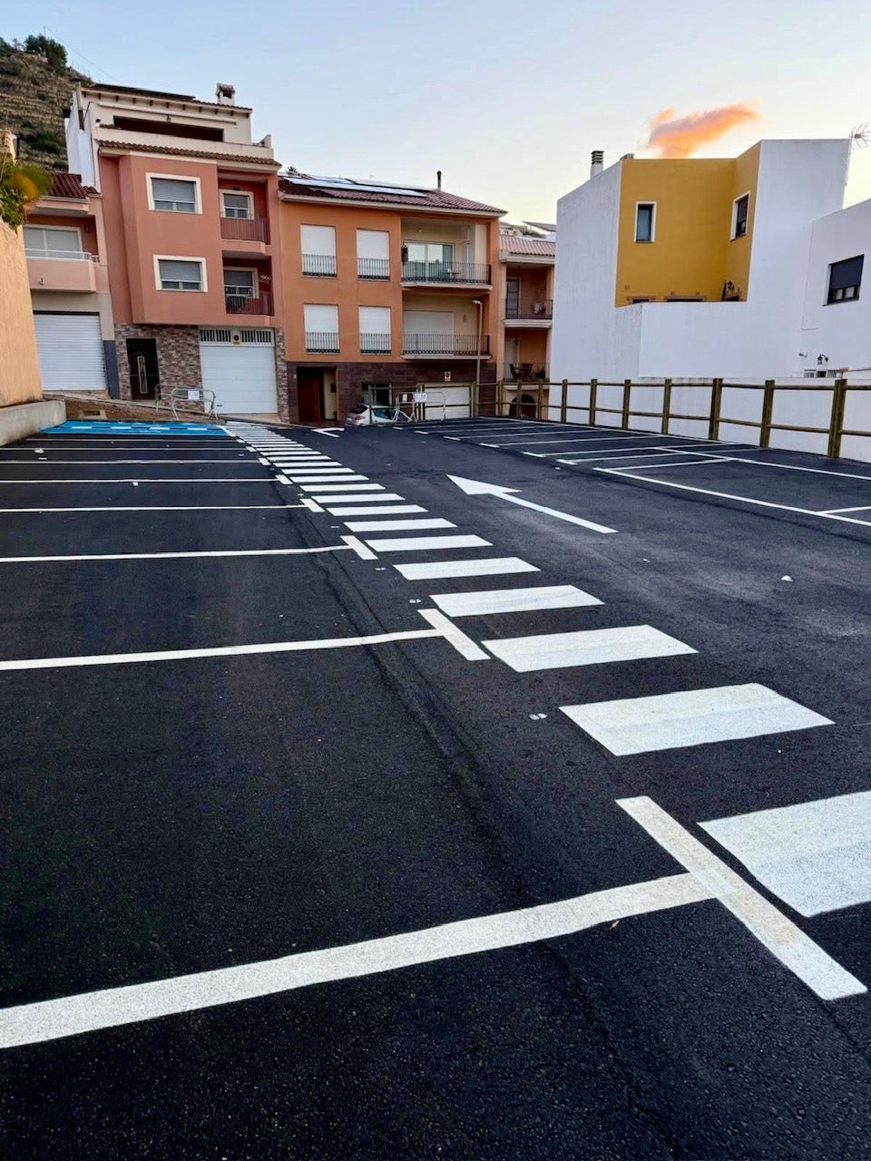 Callosa d’en Sarrià abre al público un nuevo aparcamiento situado entre las las calles Grifo y Barranc del Xorros Callosa d’en Sarrià abre al público un nuevo aparcamiento situado entre las las calles Grifo y Barranc del Xorros