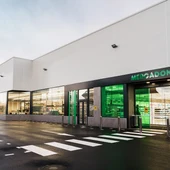 Mercadona amplía una semana de vacaciones a sus trabajadores y les concederá una mensualidad extra en 2026 Mercadona amplía una semana de vacaciones a sus trabajadores y les concederá una mensualidad extra en 2026