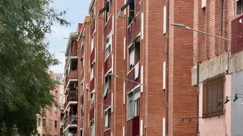 Un bloc de pisos del barri de Cerdanyola, a Mataró Un bloc de pisos del barri de Cerdanyola, a Mataró