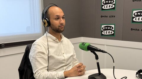 Ion C&eacute;sar Tonda Devesa presenta su libro 'Volo ergo sum'