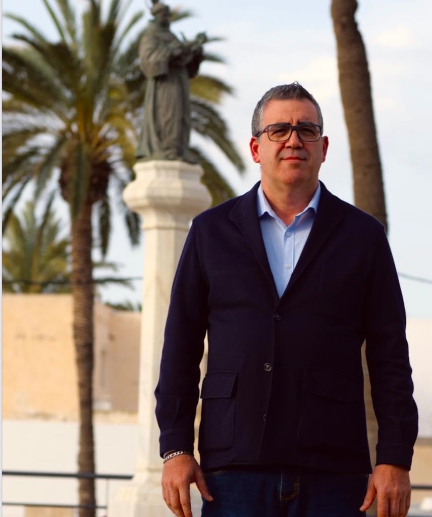 Investigan a un exalcalde de Carboneras (Almería) por presunta compra de votos en las elecciones municipales de 2023 Investigan a un exalcalde de Carboneras (Almería) por presunta compra de votos en las elecciones municipales de 2023