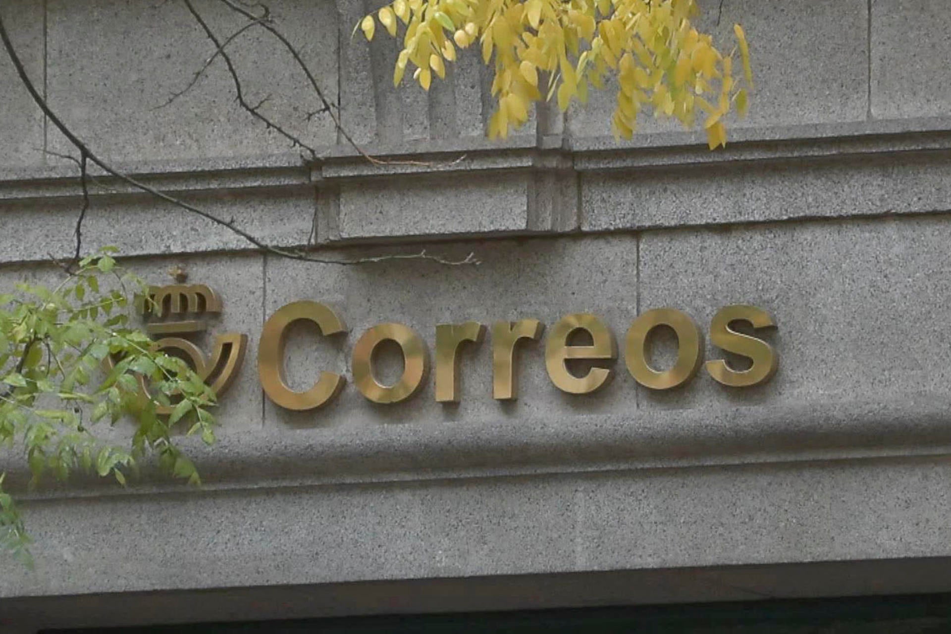 Investigan dos nuevos intentos de robo en oficinas de Correos en Extremadura horas antes de las elecciones Investigan dos nuevos intentos de robo en oficinas de Correos en Extremadura horas antes de las elecciones