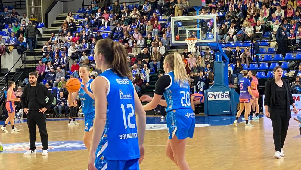 Calentamiento con la parte frontal del segundero apagada Calentamiento con la parte frontal del segundero apagada