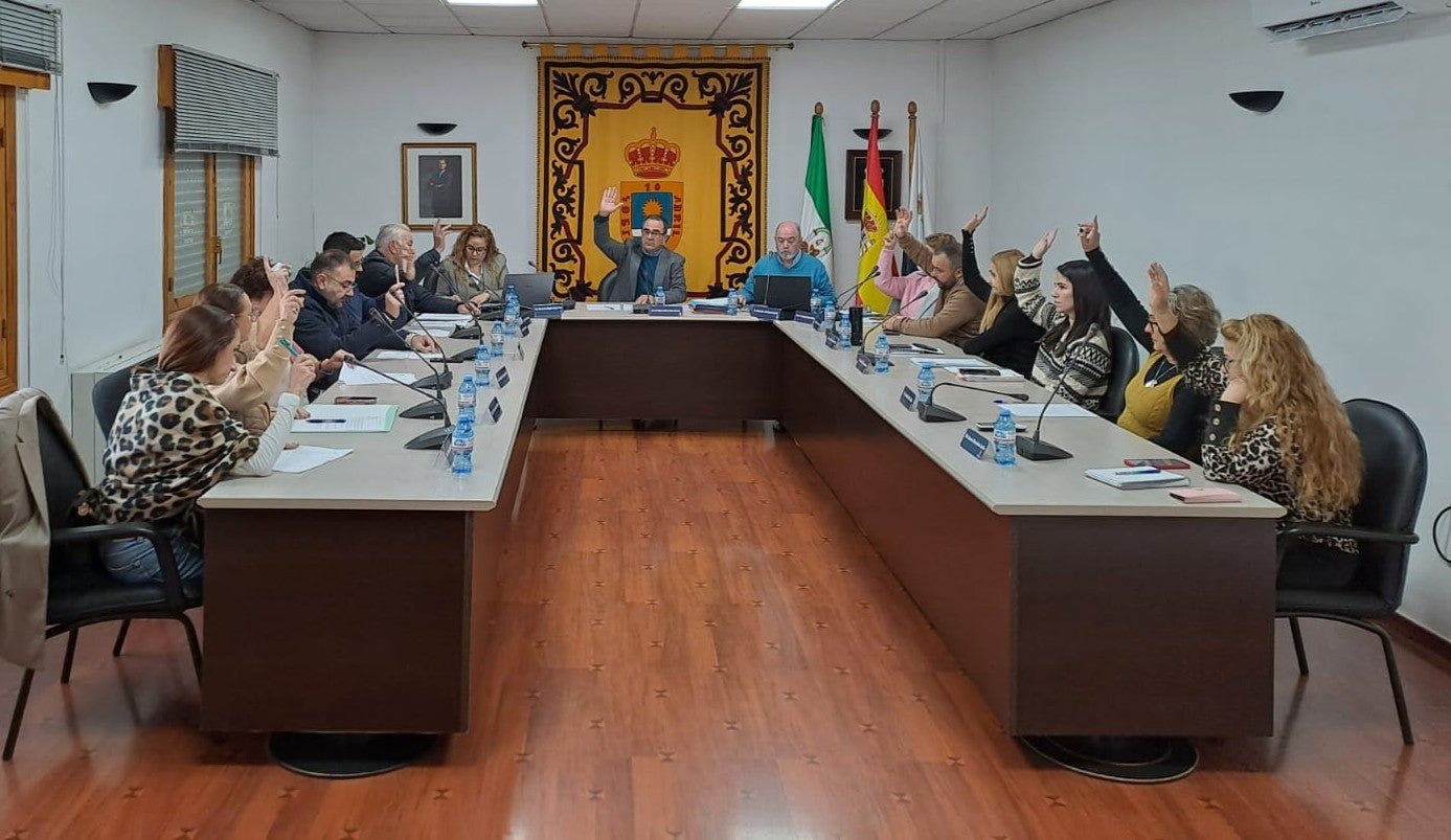 El alcade de La Mojonera rebate la acusación de no presentar presupuestos municipales hecha por el PP El alcade de La Mojonera rebate la acusación de no presentar presupuestos municipales hecha por el PP