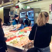 Los aragoneses apuran las últimas horas para comprar los alimentos de Navidad Los aragoneses apuran las últimas horas para comprar los alimentos de Navidad