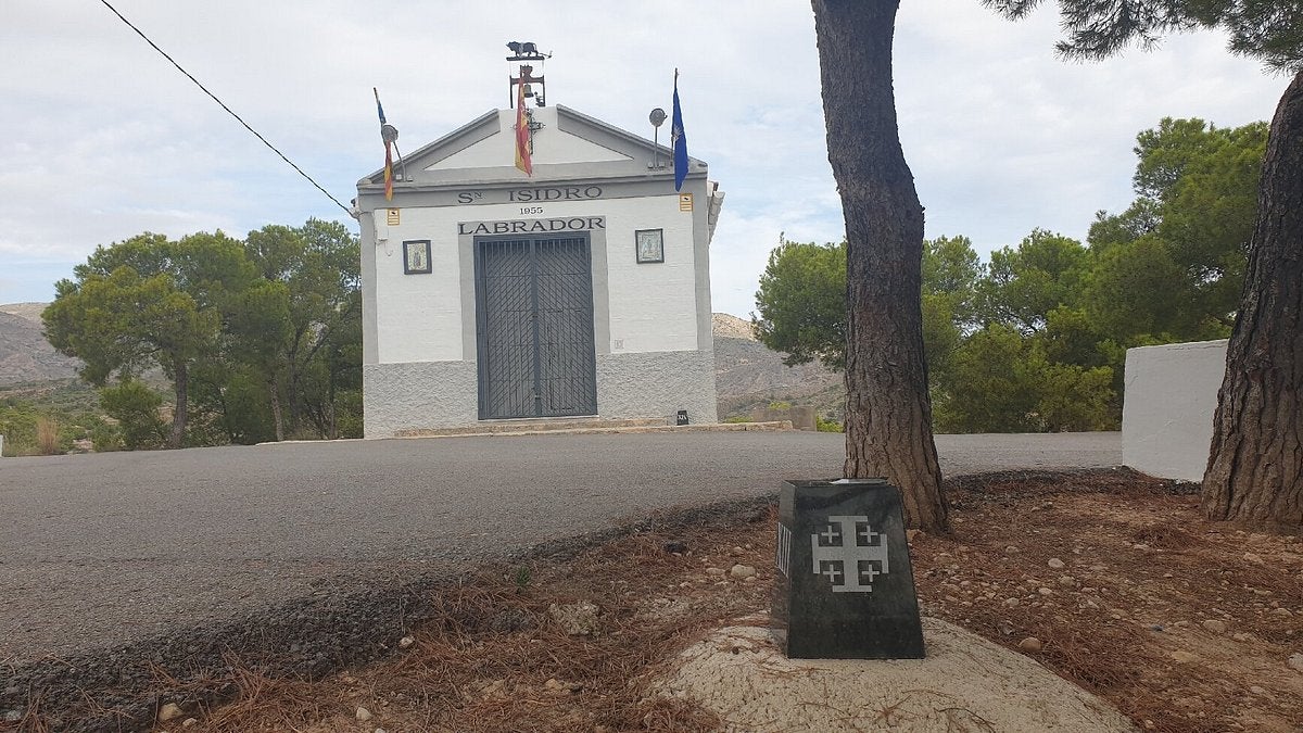 La Ermita de San Isidro de Crevillent: devoción y tradición en torno al patrón de los labradores La Ermita de San Isidro de Crevillent: devoción y tradición en torno al patrón de los labradores