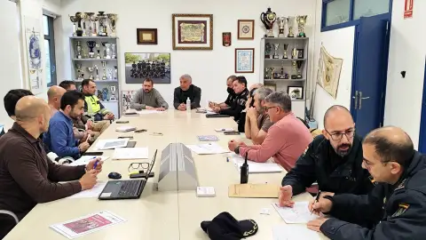 Reunión preliminar para la organización de la Copa del Mundo de Ciclocross en Benidorm Reunión preliminar para la organización de la Copa del Mundo de Ciclocross en Benidorm