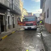 Bomberos en el lugar del incendio Bomberos en el lugar del incendio