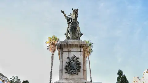 Imagen de la estatua del Rey Jaume I en València - Imagen de la estatua del Rey Jaume I en València -