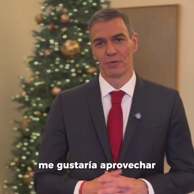 Las felicitaciones navideñas del Gobierno: el inclusivo mensaje de Sánchez o la postal de Puente con IA Las felicitaciones navideñas del Gobierno: el inclusivo mensaje de Sánchez o la postal de Puente con IA
