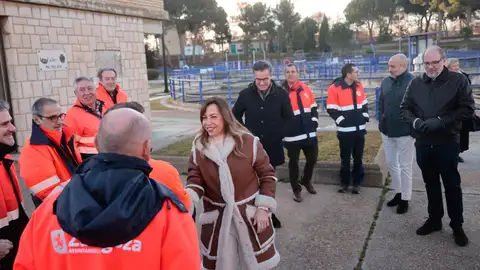 Chueca presentará los presupuestos “antes de que acabe el año” La alcaldesa, Natalia Chueca, en su visita a los servicios esenciales esta Nochebuena