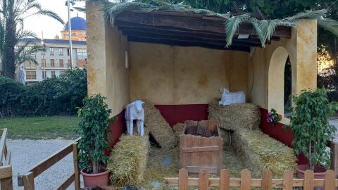 Portal en el Bel&eacute;n Viviente de Pobladores de Elche