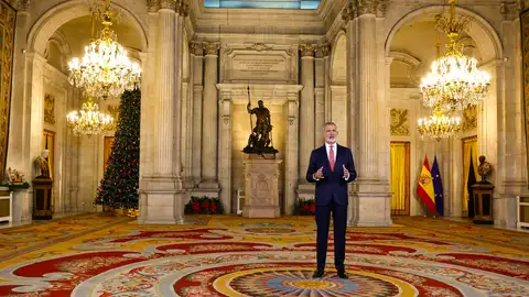 El rey Felipe VI pronuncia el tradicional mensaje de Nochebuena. El rey Felipe VI pronuncia el tradicional mensaje de Nochebuena.