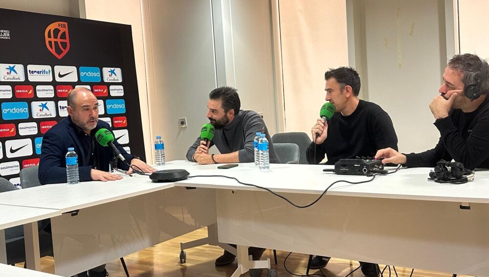 El equipo de Radioestadio entrevista a Chus Mateo