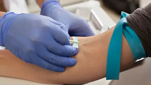 El Banco de Sangre de Extremadura programa el calendario de donaciones de enero para disponer de reservas de sangre El Banco de Sangre de Extremadura programa el calendario de donaciones de enero para disponer de reservas de sangre