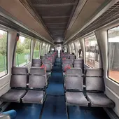 Interior de un vagón de Feve en León Interior de un vagón de Feve en León