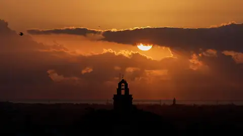 Vista general del amanecer en Valencia. Vista general del amanecer en Valencia.