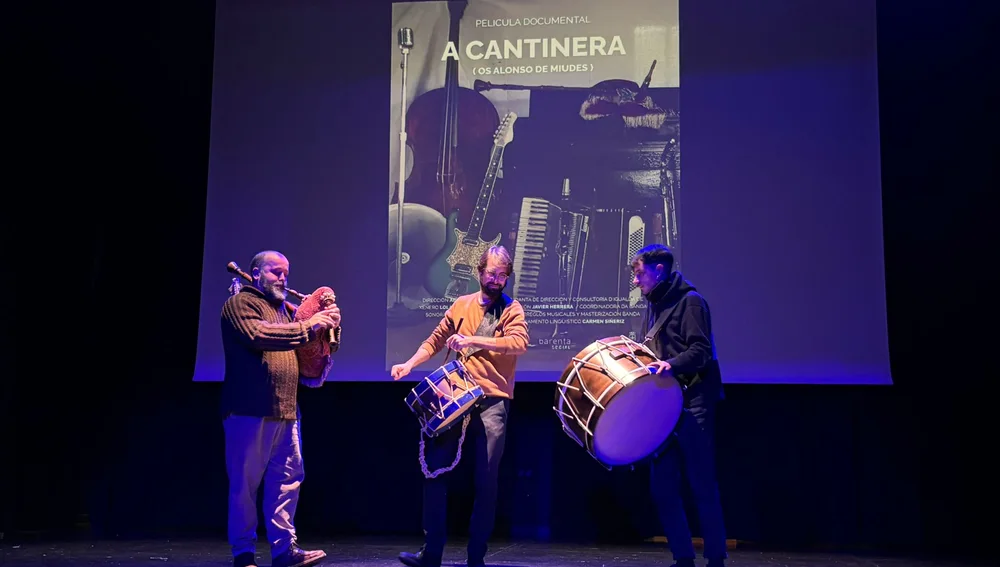 El conjunto de "Os Rabizos" que interpretaron canciones de Francisco adaptadas. El conjunto de "Os Rabizos" que interpretaron canciones de Francisco adaptadas.