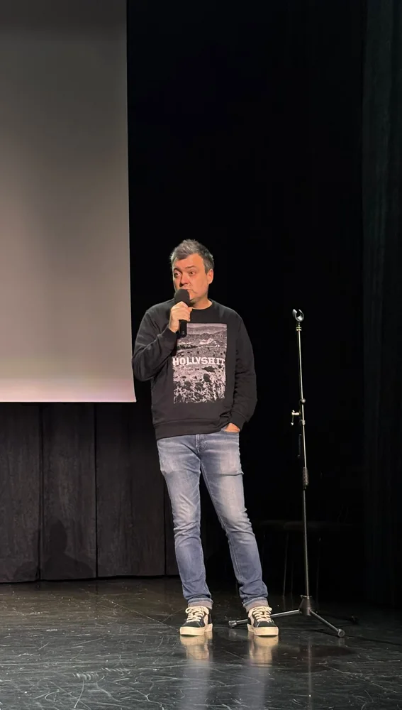 Abel Pérez, en un momento de la presentación. Abel Pérez, en un momento de la presentación.