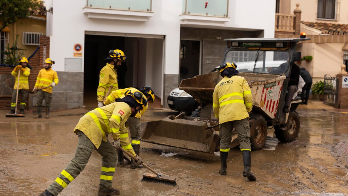 Buscan a dos personas desaparecidas en Alhaurín el Grande (Málaga): se cree que fueron arrastradas por la riada durante el temporal