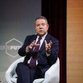 El presidente de la Junta de Castilla-La Mancha, Emiliano García-Page, interviene durante el foro Metafuturo 2025