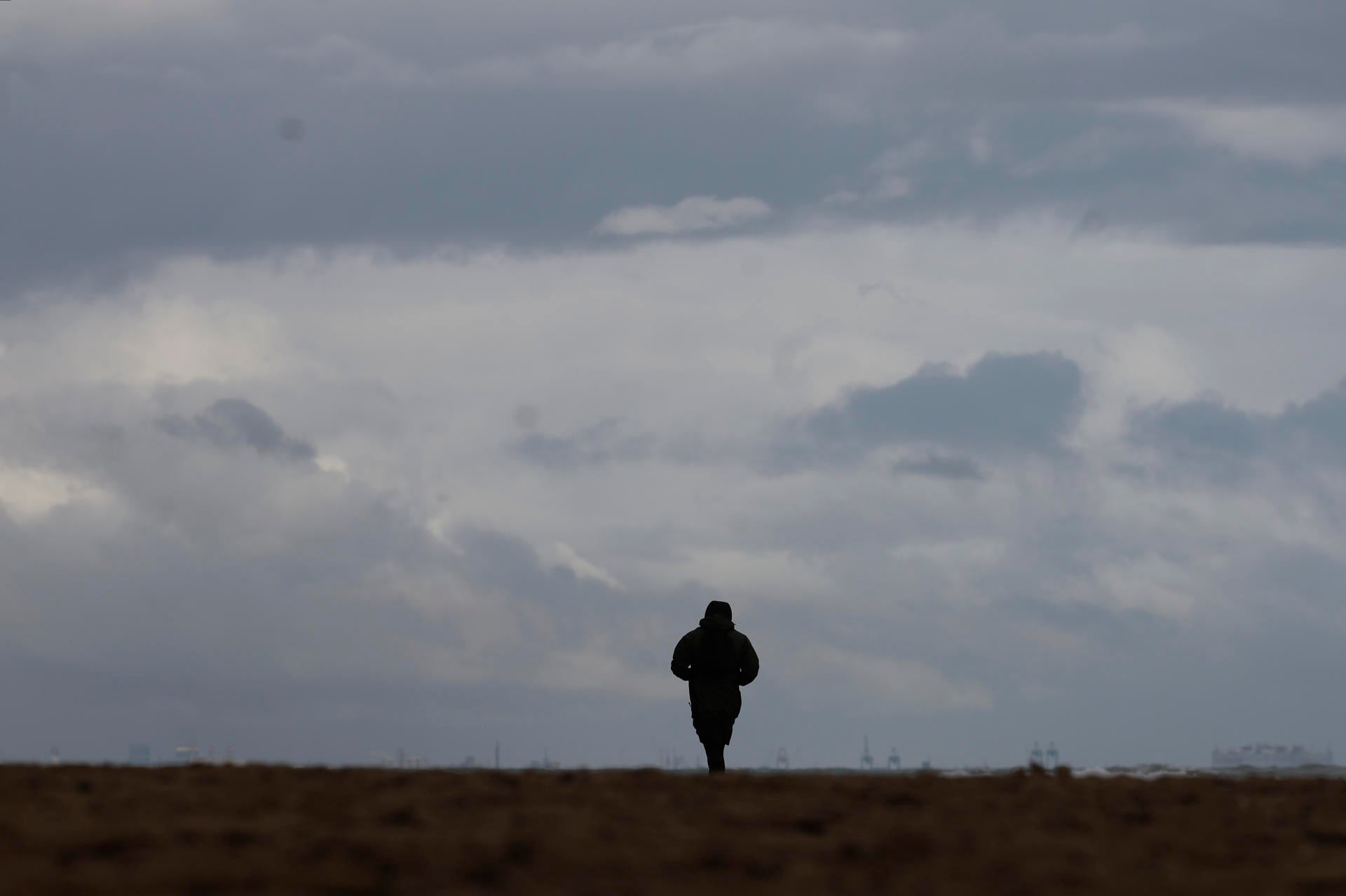 Tormenta, granizo y fuertes lluvias en varios puntos de España: estas son las zonas afectadas Tormenta, granizo y fuertes lluvias en varios puntos de España: estas son las zonas afectadas