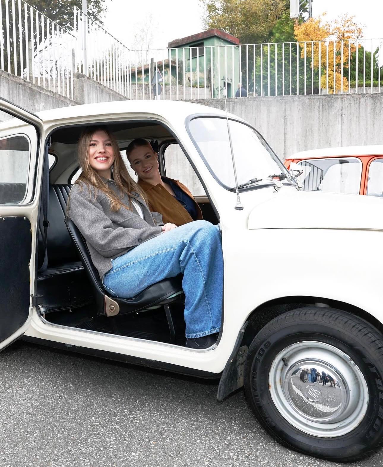 La Familia Real alcanza un millón de seguidores en Instagram La Familia Real alcanza un millón de seguidores en Instagram