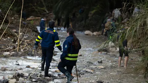 Operativo de búsqueda este lunes en Alhaurín El Grande (Málaga) Hallan el cuerpo del otro desparecido en Alhaurín y ya son tres los muertos por el temporal de lluvia en Andalucía