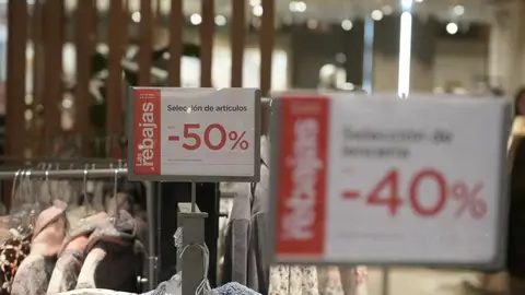 Imagen de archivo de las rebajas. Imagen de archivo de las rebajas.