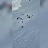 Captura de pantalla del vídeo publicado por la Guardia Civil sobre el accidente en Panticosa Captura de pantalla del vídeo publicado por la Guardia Civil sobre el accidente en Panticosa