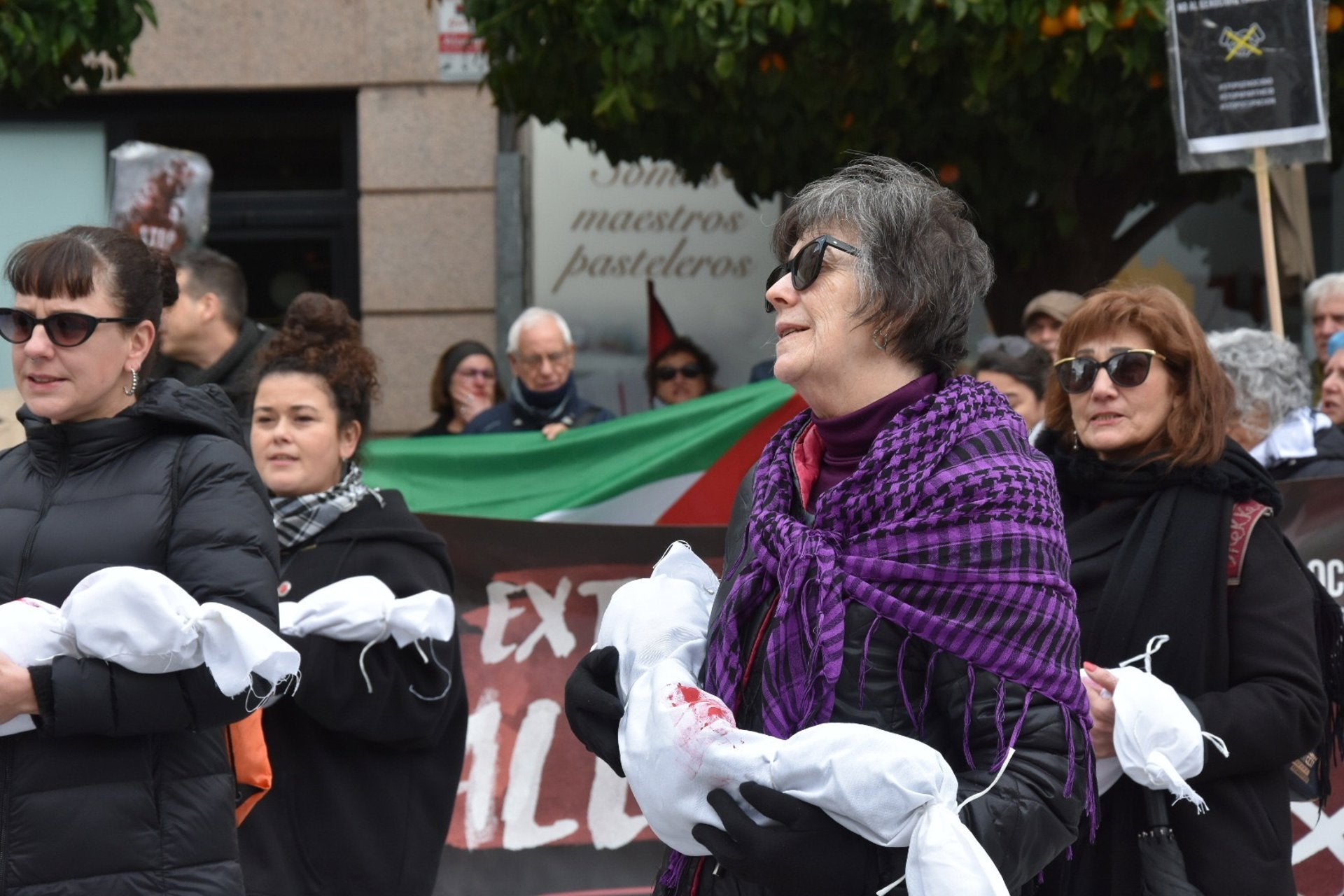 Activistas y ciudadanos alzan la voz en Mérida por los miles de niños palestinos que han sido "injustamente asesinados" Activistas y ciudadanos alzan la voz en Mérida por los miles de niños palestinos que han sido "injustamente asesinados"