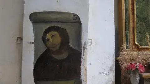 Pintura mural del Ecce Homo, en el Santuario de la Misericordia, en Borja (Zaragoza) Pintura mural del Ecce Homo, en el Santuario de la Misericordia, en Borja (Zaragoza)