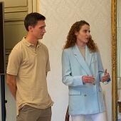 Los atletas, en una recepción en el Ayuntamiento de Salamanca