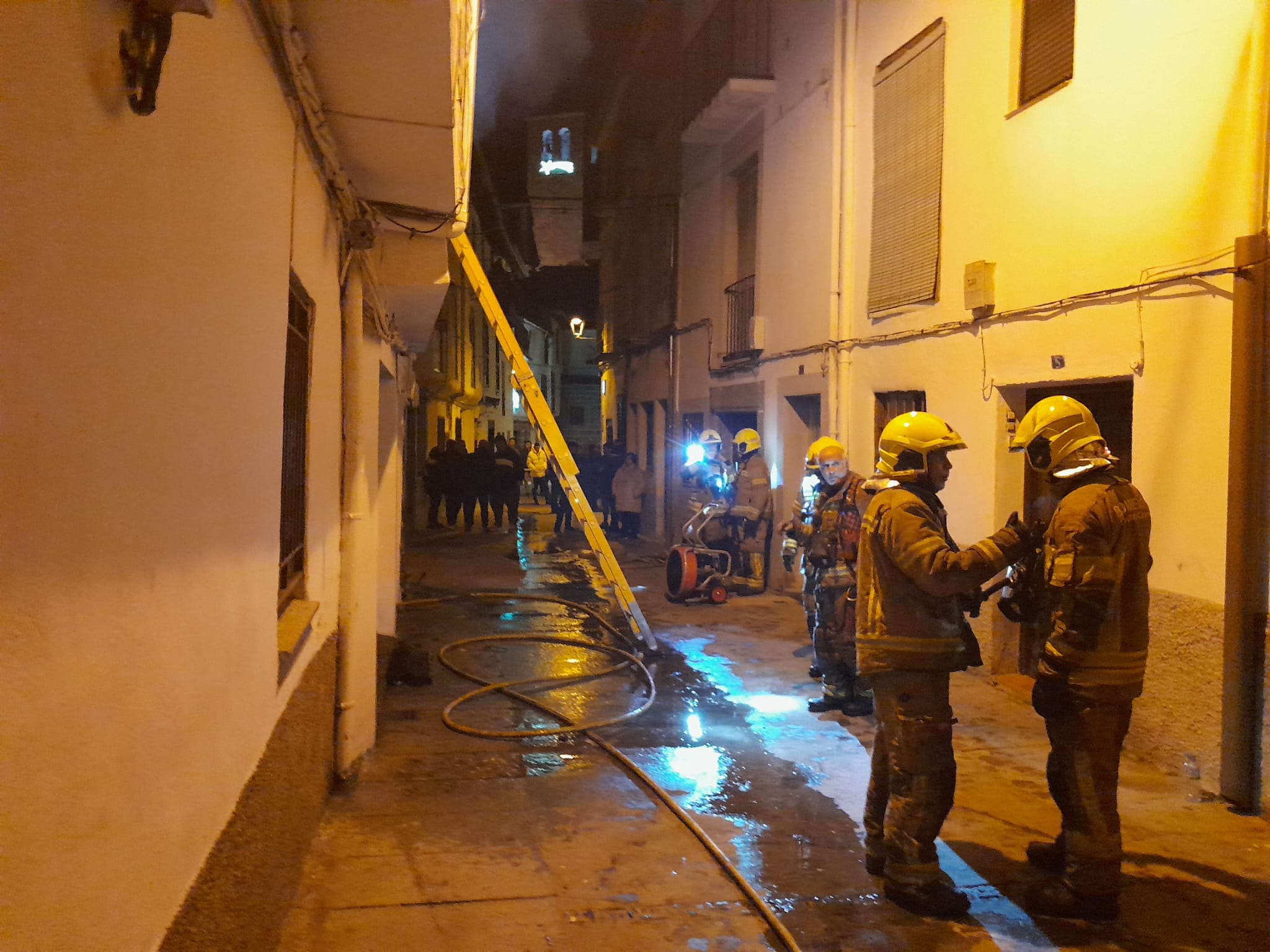 Un hombre de 83 años fallece en el incendio de su vivienda en Hervás Un hombre de 83 años fallece en el incendio de su vivienda en Hervás
