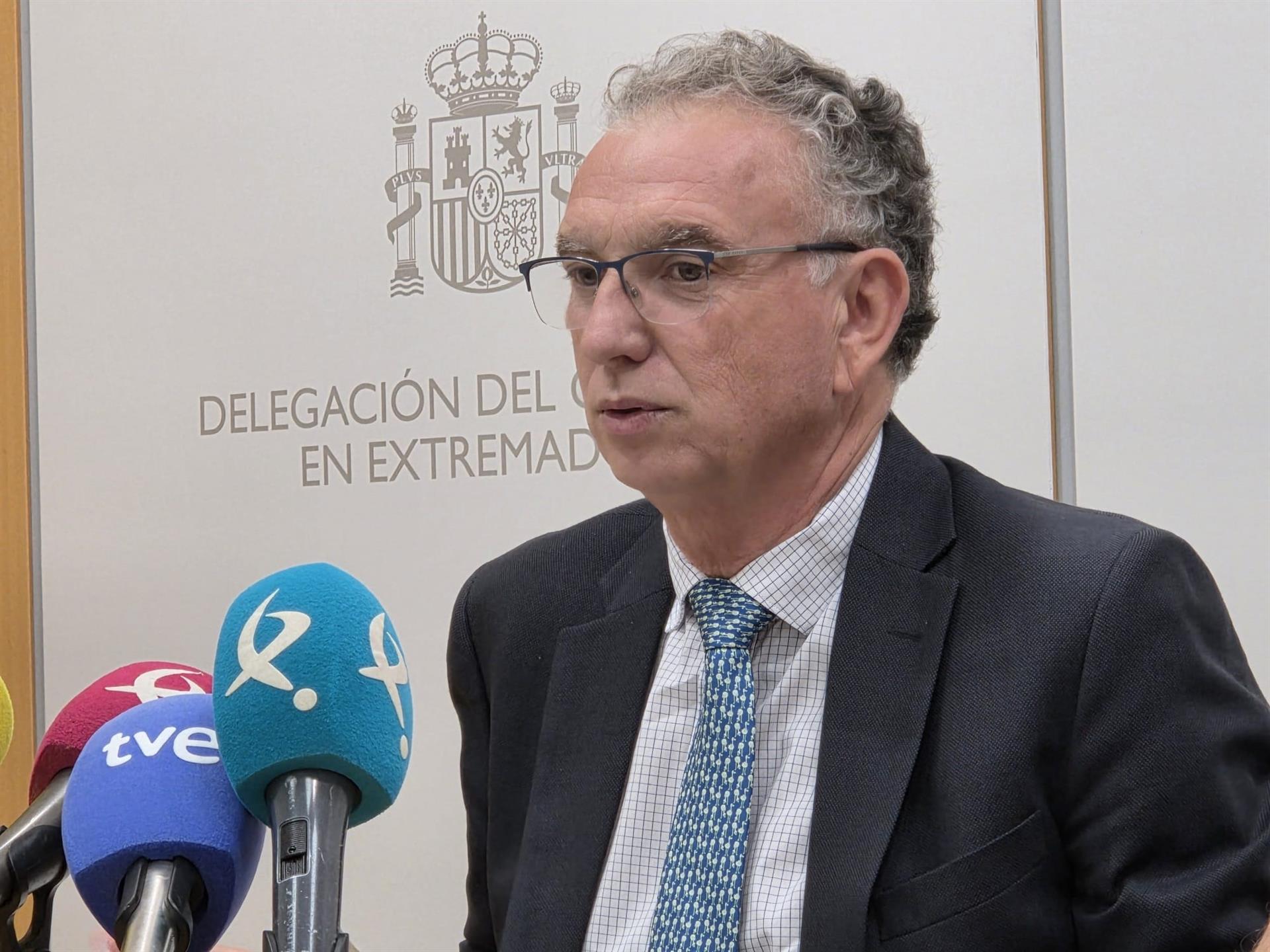 El juzgado decidirá si continúa la búsqueda del arma del crimen de la funcionaria de Badajoz El juzgado decidirá si continúa la búsqueda del arma del crimen de la funcionaria de Badajoz