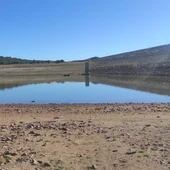 Imagen toma flotante embalse de La Cabezuela Imagen toma flotante embalse de La Cabezuela