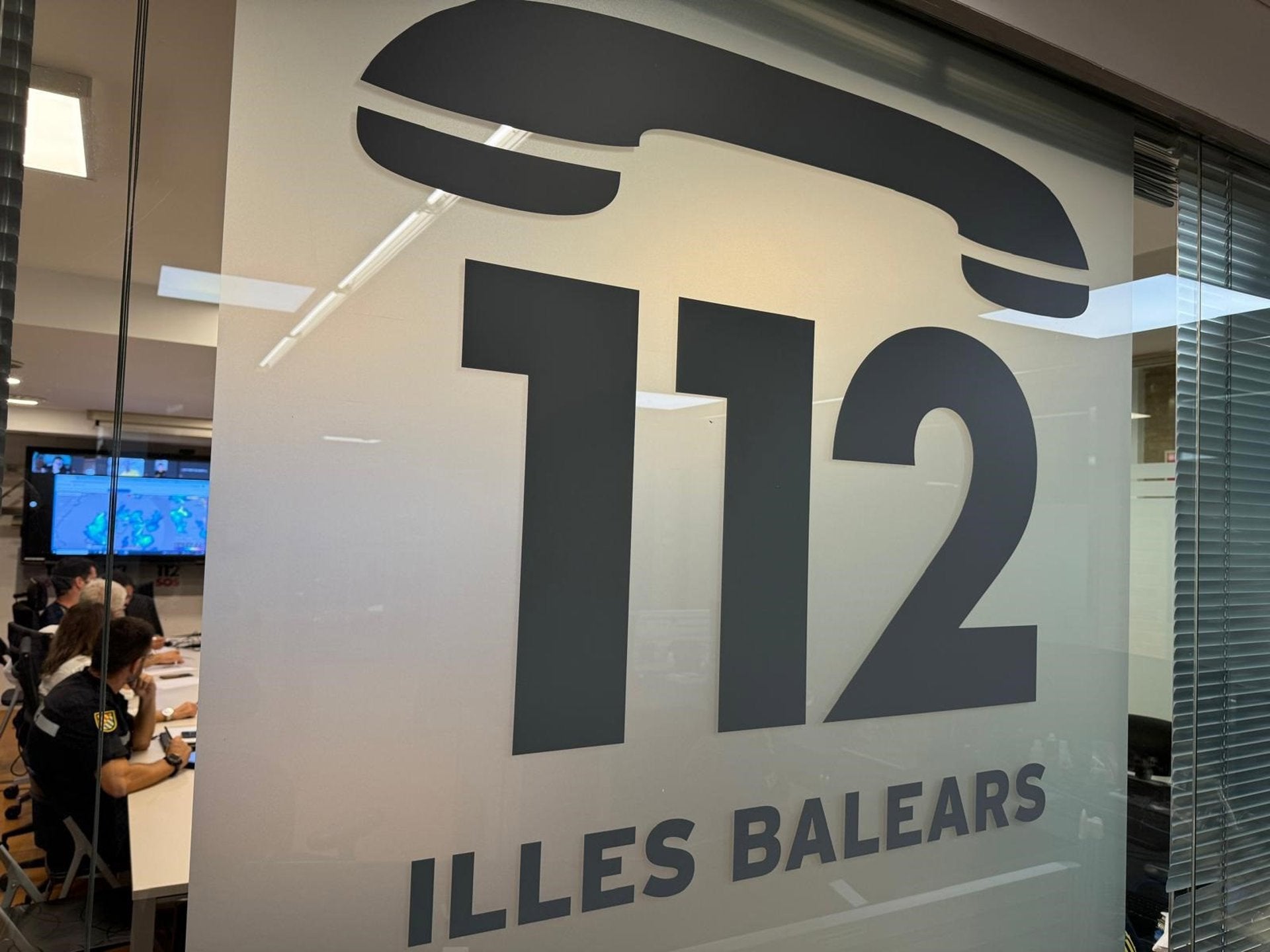 Emergencias atiende 987 llamadas y gestiona 135 incidentes en Nochevieja en Baleares Emergencias atiende 987 llamadas y gestiona 135 incidentes en Nochevieja en Baleares