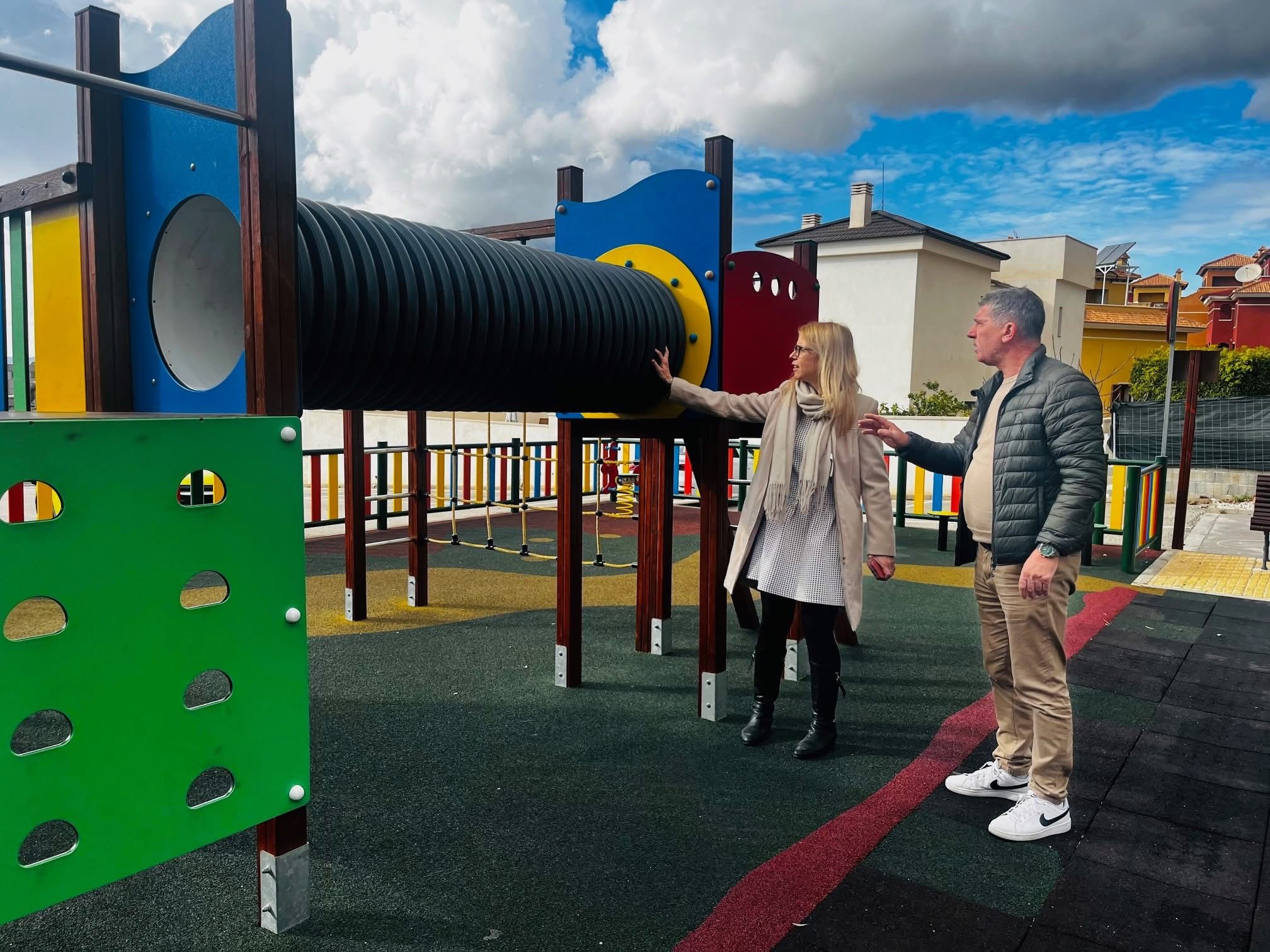 Finestrat continúa trabajando en mejorar los parques infantiles del municipio Finestrat continúa trabajando en mejorar los parques infantiles del municipio