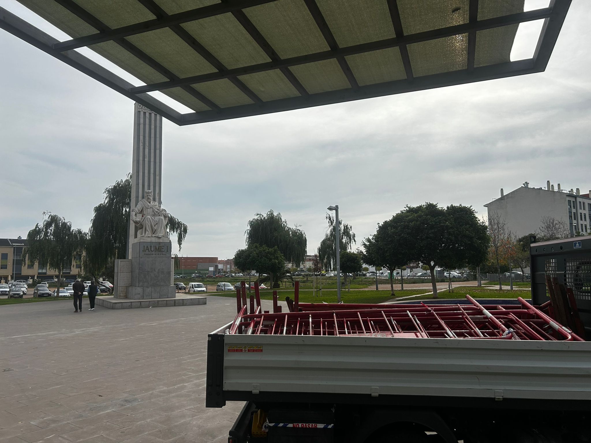 Vila-real reabre el Jaume I tras comprobar la inexistencia de riesgo en la zona ajardinada Vila-real reabre el Jaume I tras comprobar la inexistencia de riesgo en la zona ajardinada