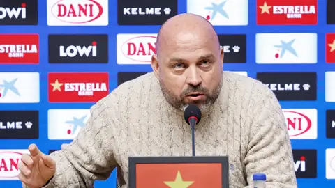 Manolo González: "Que no nos den lecciones de comportamiento" Manolo González: "Que no nos den lecciones de comportamiento"