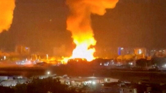 Vista de las explosiones en Caracas tras los ataques de EEUU