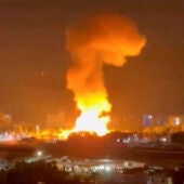 Vista de las explosiones en Caracas tras los ataques de EEUU