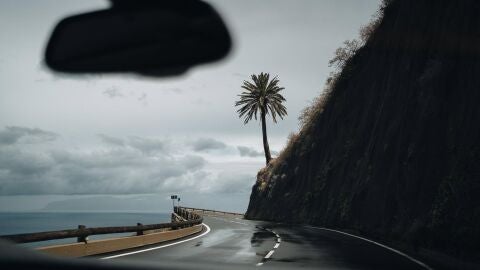 Los intervalos nubosos y las lluvias d&eacute;biles predominar&aacute;n este domingo en Canarias