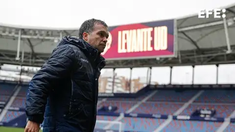 Luís Castro, cuarto entrenador que debuta con victoria en Primera con el Levante Luís Castro, cuarto entrenador que debuta con victoria en Primera con el Levante