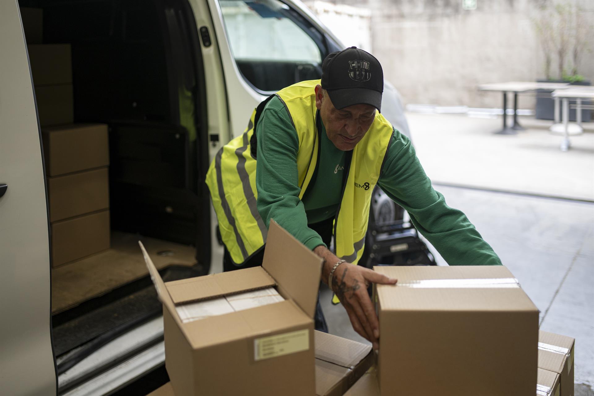 El paro baja casi un 3% en Baleares y cierra el año con la cifra más baja en cinco años El paro baja casi un 3% en Baleares y cierra el año con la cifra más baja en cinco años