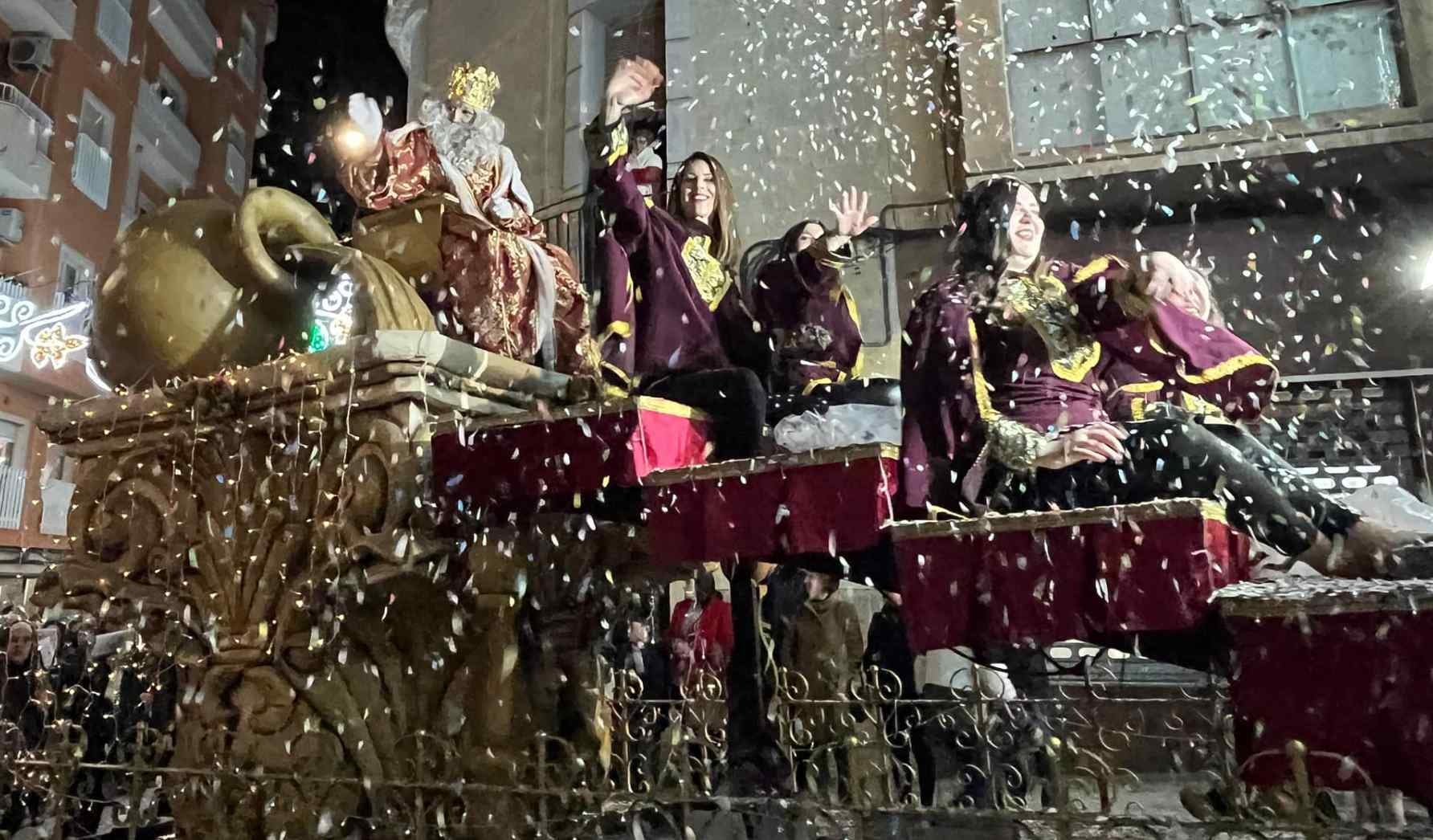 Crevillent postpone la cabalgata de Reyes al sábado día 10 transformada en desfile de despedida a los magos Crevillent postpone la cabalgata de Reyes al sábado día 10 transformada en desfile de despedida a los magos