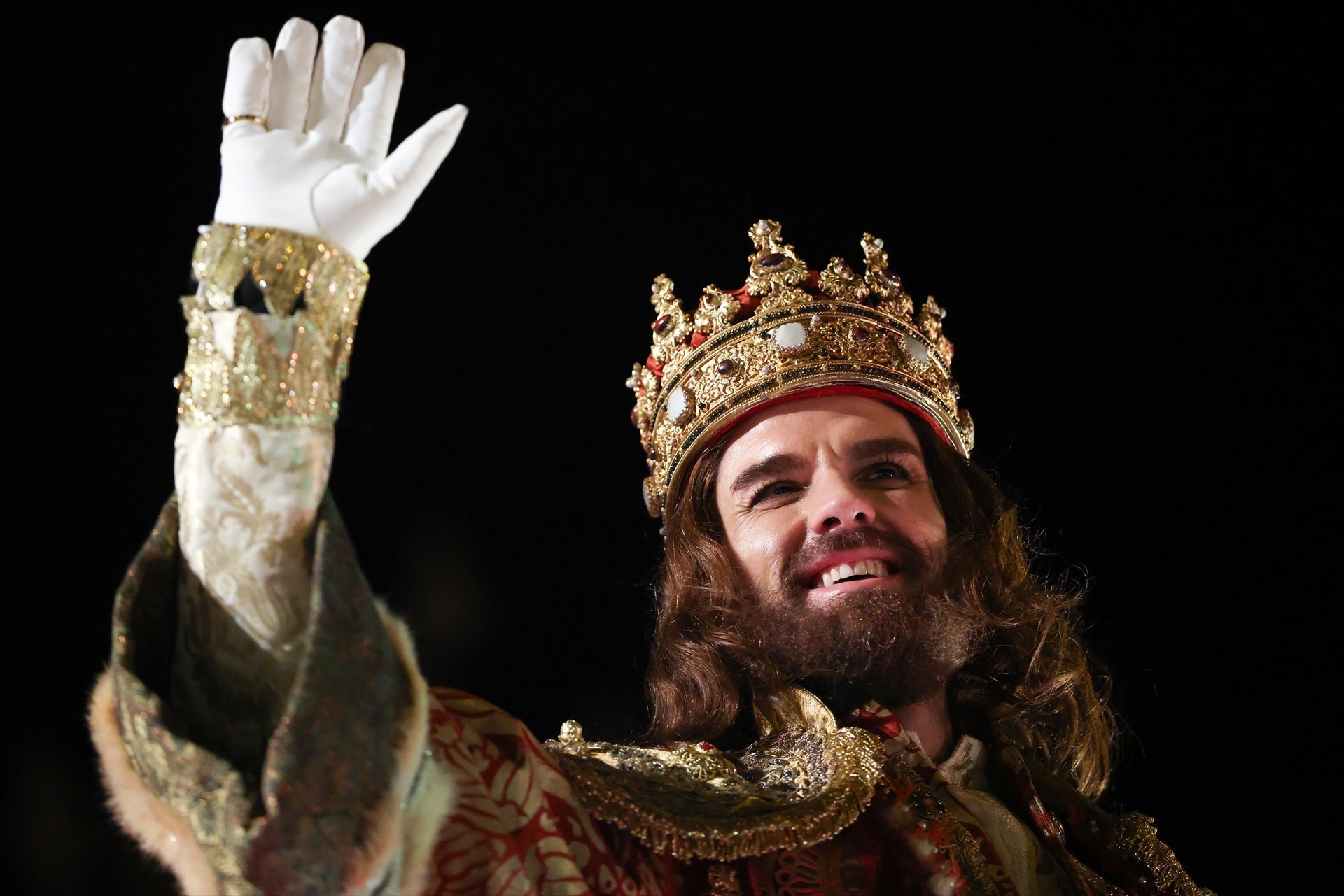 Los Reyes Magos hacen frente al frío y reparten la ilusión por toda España Los Reyes Magos hacen frente al frío y reparten la ilusión por toda España