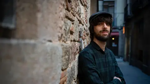 El escritor David Uclés gana el Premio Nadal con su novela 'La península de las casas vacías' El escritor David Uclés gana el Premio Nadal con su novela 'La península de las casas vacías'