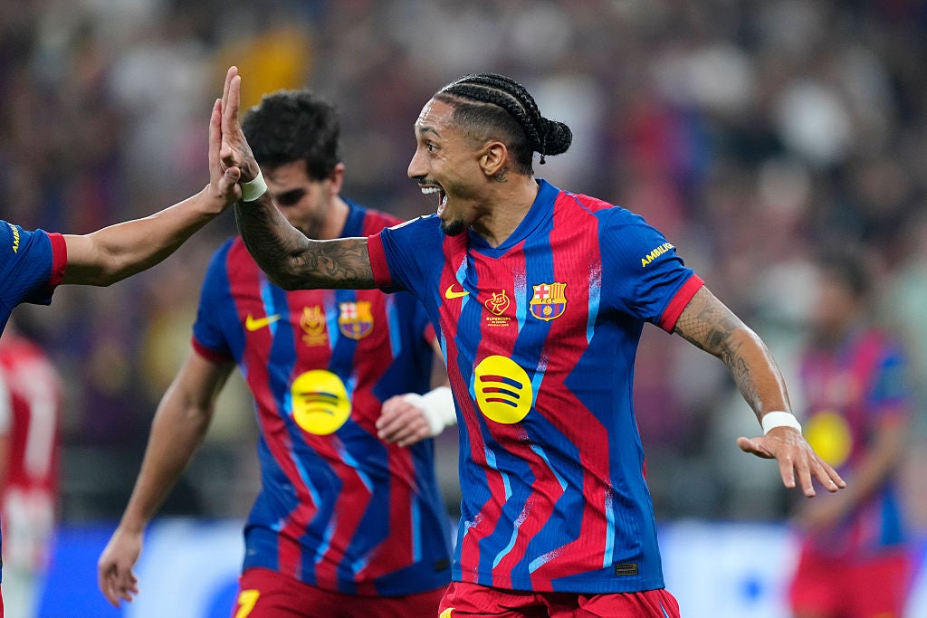 "¡Terminator total el Barça!": así contó Alfredo Martínez la goleada del Barça en las semifinales de la Supercopa de España "¡Terminator total el Barça!": así contó Alfredo Martínez la goleada del Barça en las semifinales de la Supercopa de España